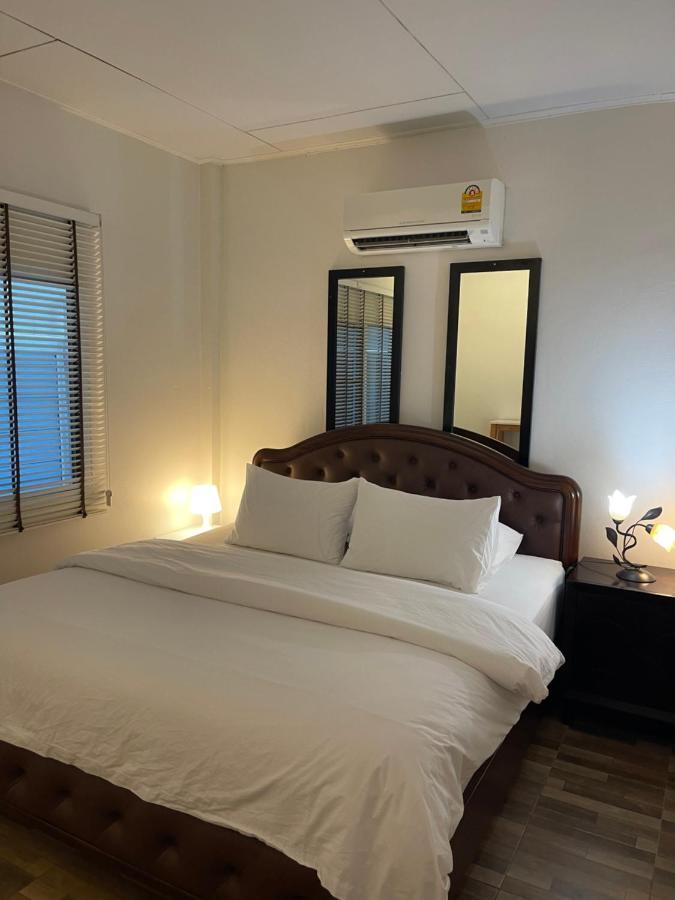 Rynn Hotel Трат Екстер'єр фото